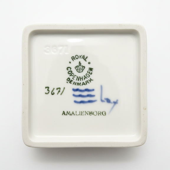 Vintage Royal Copenhagen AMALIENBORG Porcelain Dish / Pin Tray - 3671 Denmark|286879148567
