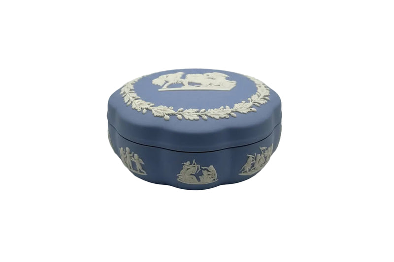 Vintage Wedgwood Blue Jasperware Scalloped Trinket Box Chariot & Cherubs England|286877348151
