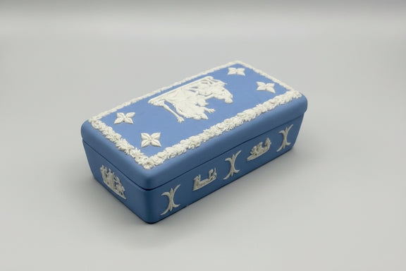 Wedgwood Jasperware Blue Trinket/ Jewelry Box- Classic Neoclassical Relief 1969|286906747003