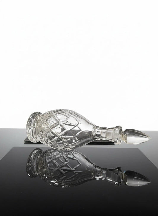 Vintage Diamond Cut Crystal Decanter With Pointed Stopper - Heavy Lead Crystal|286963073284