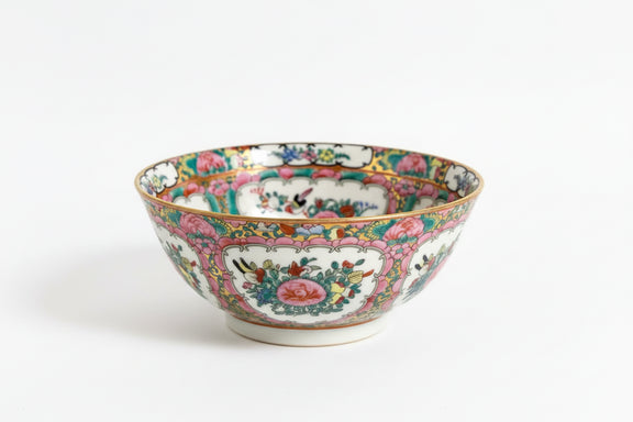 Chinese Export Rose Medallion Porcelain Rice Bowl Hand Painted Gilt Trim|286939877381