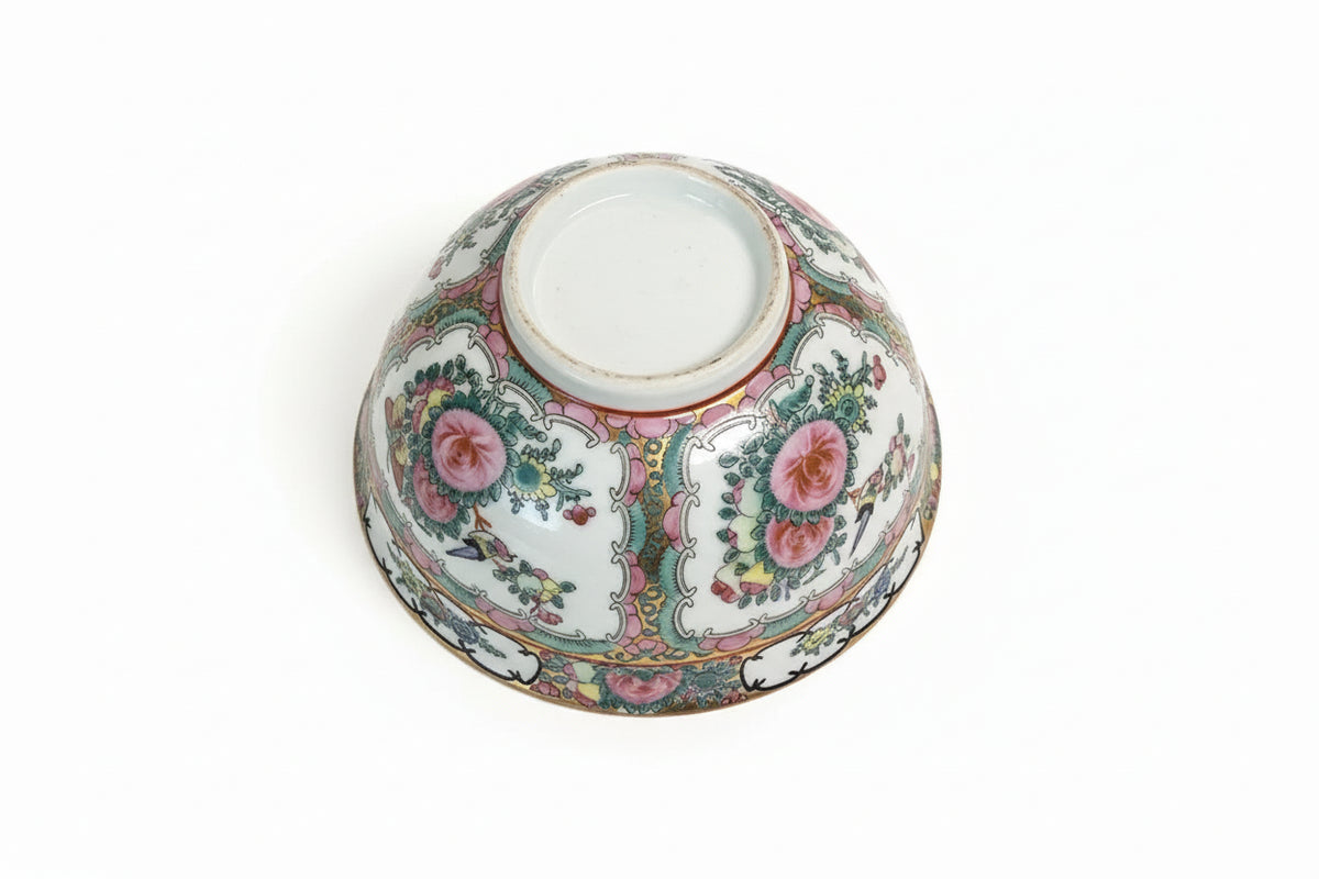 Chinese Export Rose Medallion Porcelain Rice Bowl Hand Painted Gilt Trim|286939877381