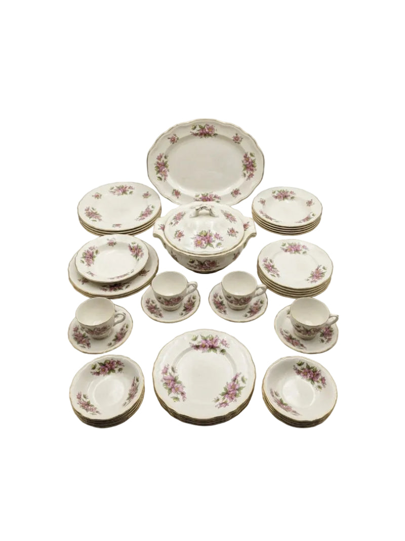 Antique Alfred Meakin Royal Court 39-Piece Dinner Set.