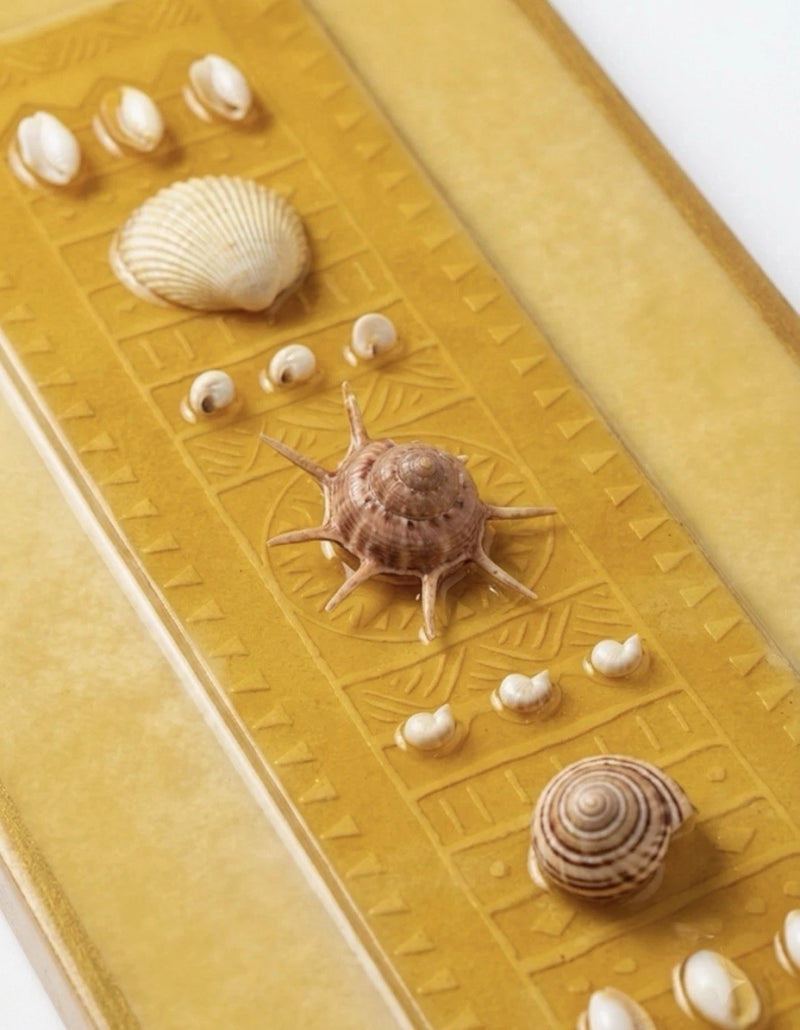 Costanzo Jones 2004 Real Seashell Wall Hanging Resin Plaque