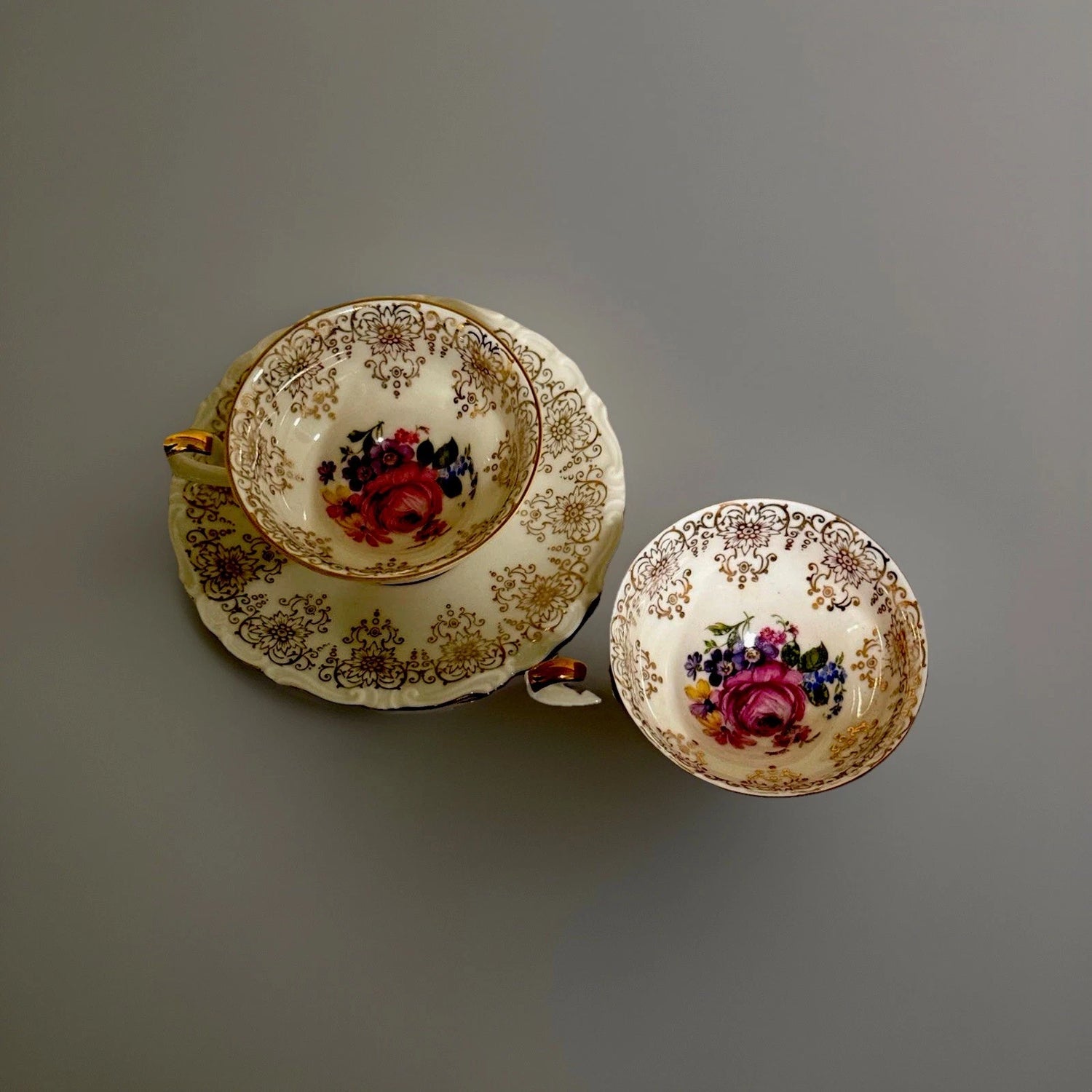RARE Pair Vintage ALKA BAVARIA Teacups & Saucers GOLD Filigree & Rose Motif|286958192906