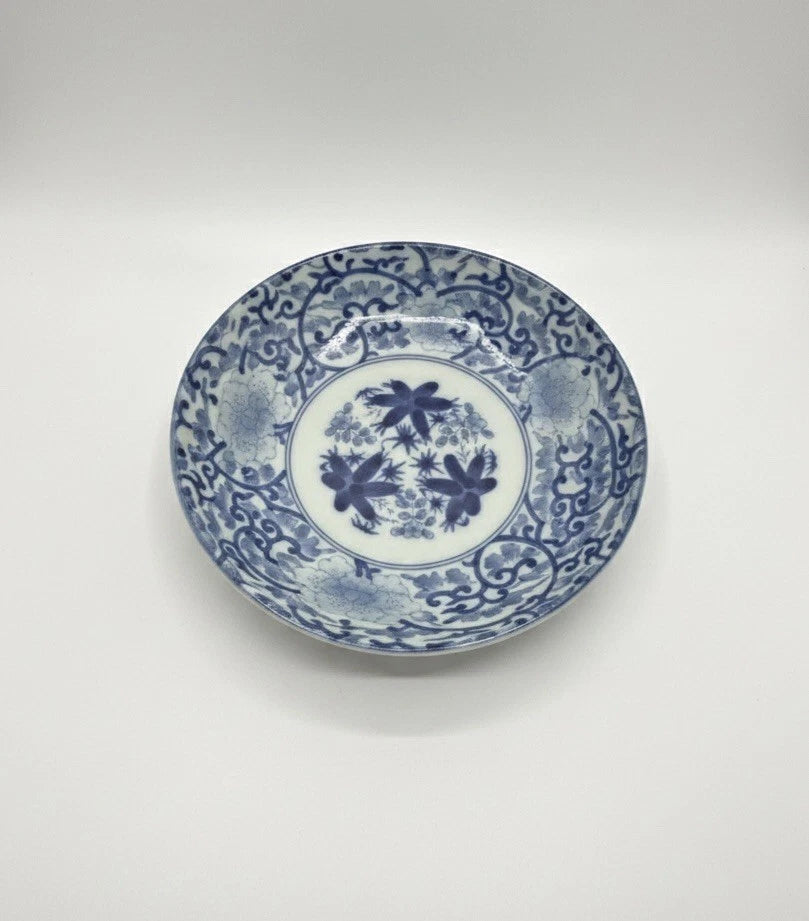 Vintage Japanese Blue & White Hand-Painted Scalloped Bowl – Floral & Vine Motif|287042977722